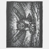 Winged Owl Sentinel von BurnsInHell Fleecedecke (Vorderseite)