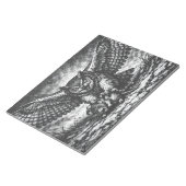 Winged Owl Sentinel von BurnsInHell Notizblock (angewinkelt)