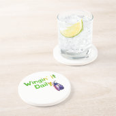 Wingin It Daily Funny Bug Humor Getränkeuntersetzer (Seite)