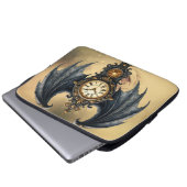 Wings of Eternity – The Timeless Guardian. Laptopschutzhülle (Vorne Knopf)