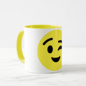Winking Face Emoji Tasse (Vorderseite Links)