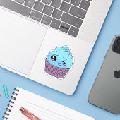 Winky Blaue Cupcake Aufkleber (Laptop mit iPhone)