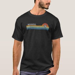 Winnipeg Manitoba Canada Retro Sunset Rainbow Synt T-Shirt