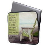 Winston Churchill "Courage" Inspiration Zitat Laptopschutzhülle (Vorderseite Links)