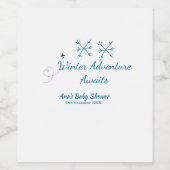 Winter Adventure awaits baby shower blue snowflake Weinetikett (Einzelnes Label)