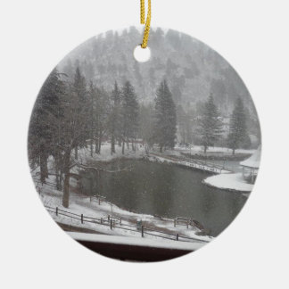 Winter an den grünen Gebirgsfällen, Colorado Keramikornament