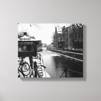 Winter an der Riverside BW Leinwanddruck
