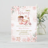 Winter Baby Is Brewing Baby Shower Invitation Einladung (Stehend Vorderseite)