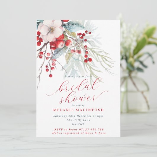 Winter Berries & Foliage Red & Green Brautparty Einladung (Stehend Vorderseite)