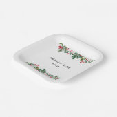 Winter Berries Pine Cone Grüne Hochzeit Pappteller (Gewinkelt)