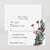 Winter Berries & Pine Greenery on Male RSVP Card Karte (Vorne/Hinten)