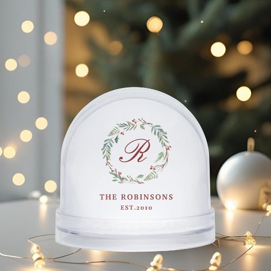 Winter Berry Wreath Family Name Monogram Schneekugeln