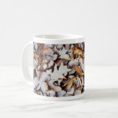 Winter-Blätter in SchneeNatur Kaffeetasse (Vorderseite Links)