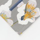 Winter Blossom: zartes Blumenmuster Fleecedecke (Ecke)