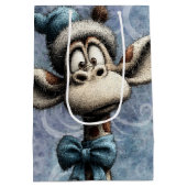 Winter Blue Christmas Cute Giraffe With Hat Mittlere Geschenktüte (Rückseite)