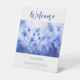 Winter Blue Garden Wedding Willkommen Sockelschild