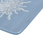 Winter Blue Ornamental Monogram G-Clef Snowflake Schneidebrett (Ecke)