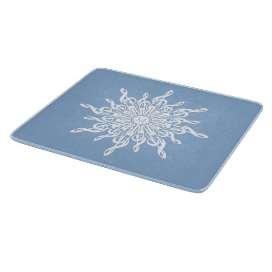 Winter Blue Ornamental Monogram G-Clef Snowflake Schneidebrett (Ecke)