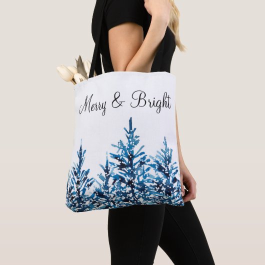Winter Blue Watercolor Pine Trees Tasche (Von Nahem)
