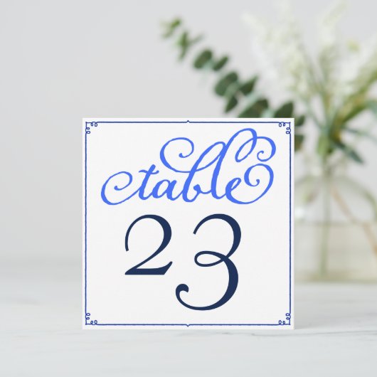 Winter Blues Calligraphy Script Tischnummer Cards (Stehend Vorderseite)
