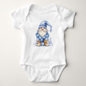 Winter Blues Gnome Baby Strampler (Vorderseite)
