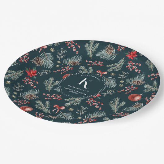Winter Botanicals | Monogram Christmas Pappteller (Schrägansicht)