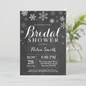 Winter Brautparty White Snowflake Chalkboard Einladung (Stehend Vorderseite)