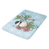 Winter Chickadee Weihnachten Badematte (Schrägansicht)