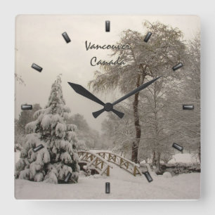 Winter Clock Custom Winter Bridge Wall Clock Quadratische Wanduhr