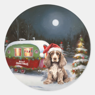 Winter Cocker Spaniel Wohnwagen Weihnachtsabenteue Runder Aufkleber