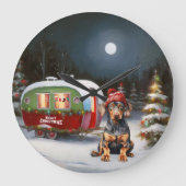 Winter Doberman Caravan Weihnachtsabenteuer Große Wanduhr (Vorderseite)