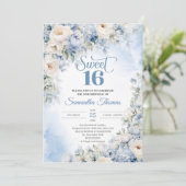 Winter Dusty Blue und Elfenbein Blume Sweet 16 Einladung (Stehend Vorderseite)