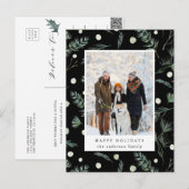 Winter Evergreen Foliage Foto Black Holiday Postkarte (Vorne/Hinten)