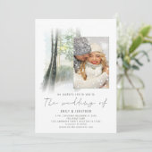 Winter Forest Foto QR Sage Hochzeit Einladung (Stehend Vorderseite)