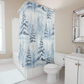 Winter Forest Serenity – Snow-Covered Woodland Duschvorhang (Beispiel)