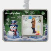 Winter Forest Snowman Foto | Green Rahmen-Ornament Silber (Vorderseite)