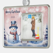 Winter Forest Snowman Foto | Pink Rahmen-Ornament Silber (Links)