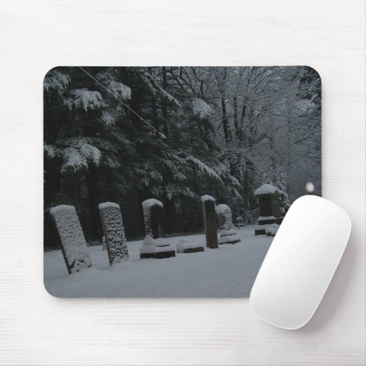 Winter-Friedhof mit Kugel Mousepad (Mit Mouse)