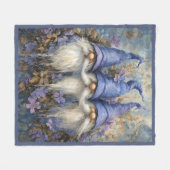 Winter-Gnome mit lila Hüten Blumen Fleecedecke (Vorderseite (Horizontal))