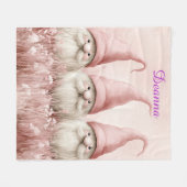 Winter Gnomes Pink Hats White Flowers Fleecedecke (Vorderseite (Horizontal))