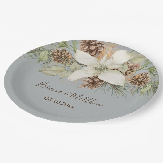 Winter Gray Elegant Script Wedding Pappteller (Schrägansicht)