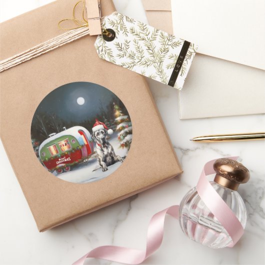 Winter Great Dane Caravan Weihnachtsabenteuer Runder Aufkleber (Schenken)