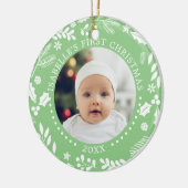 Winter Greenery Baby First Christmas Fotos Keramik Ornament (Links)