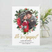 Winter Greenery Foto Verlobung Ankündigung (Stehend Vorderseite)