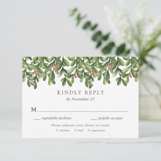 Winter Greenery Holly Wedding Einladung RSVP Karte (Stehend Vorderseite)