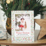 Winter Greenery Muster Merriest Weihnachtsfest Fot Feiertagskarte<br><div class="desc">Diese schöne Karte zeigt ein Blumenmuster von hellgrün,  rot,  blau und grau Weihnachtsgrün. Skripte und klassische Typografie werden mit einem großen Foto verwendet. Die Rückseite der Karte ist ein rot-weißes Streifen-Muster.</div>
