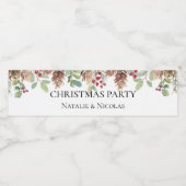 Winter Greenery Pine Red Berry WeihnachtsHochzeit Wasserflaschenetikett (Einzelnes Label)