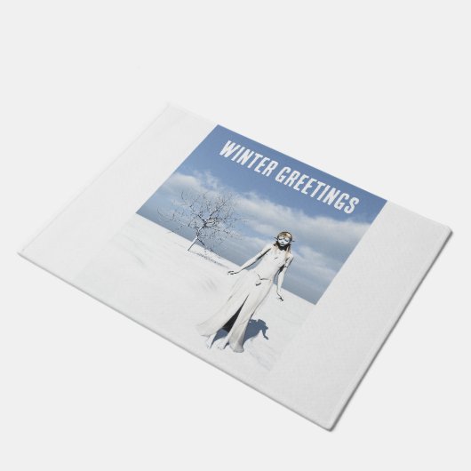 Winter Greetings. Female elf walking in the snow Fußmatte (Schrägansicht)