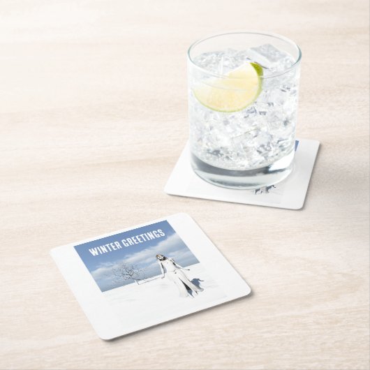 Winter Greetings. Female elf walking in the snow Rechteckiger Pappuntersetzer (Vor Ort)