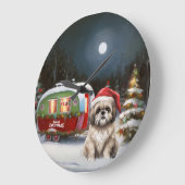 Winter Havanese Caravan Weihnachtsabenteuer Große Wanduhr (Winkel)